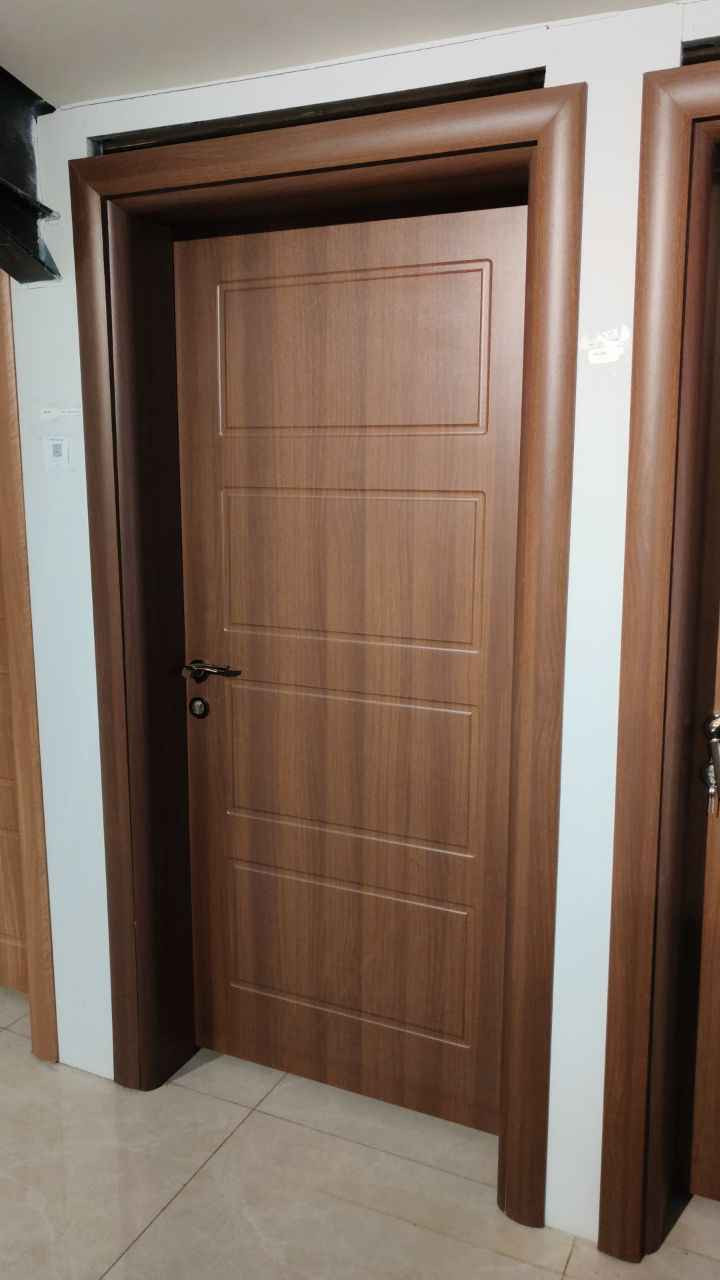 عرض خاص ولفترة محدودة على القطع الأخيرة 💥
باب خش جديد  ومتين تركي درجة اولى 
شغل مضبوط ويعيش وياك سنين
يناسب البيوت والشقق والمكاتب والمحلات وبكل الالوان
💰 السعر: 300 ألف فقط (مخفّض)
✨ خشب طبيعي✨
📦 الكمية محدودة
📍العراق- ديالى - حي المعلمين مقابل مطعم الوان 
📞 للتواصل والاستفسار : واتساب
***********
متوفر خدمة التوصيل والشد لجميع المحافظات 
⏳ لا يفوتك العرض… السعر ما يتعوّض ولا موجود بكل العراق بعقوبة, ديالى
