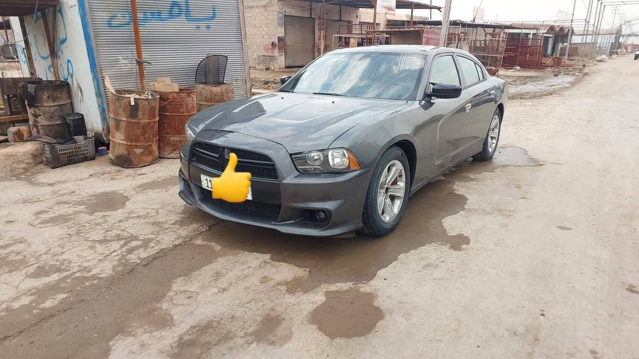 جارجر 2014 بغداد سنويه لغاية ٢٠٢٧ بأسمي هزه ما صارله اسبوعين سياره بيه كصه فخذه جهة الصدر مع صبغ البيبان والجاملغات الاماميه غرفته جلد والسياره نصبته حلوه وترايه وين متريد السعر ب١٣٥ ورقه للاستفسار هذا رقمي
***********
