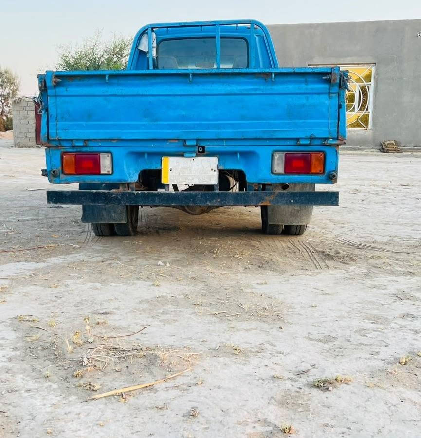 السلام عليكم
سيارة كيه موديل 94 مكفوله سياره جديده ومكفوله قمارته على بلادي سياره كاعده ومرتبه ***********
