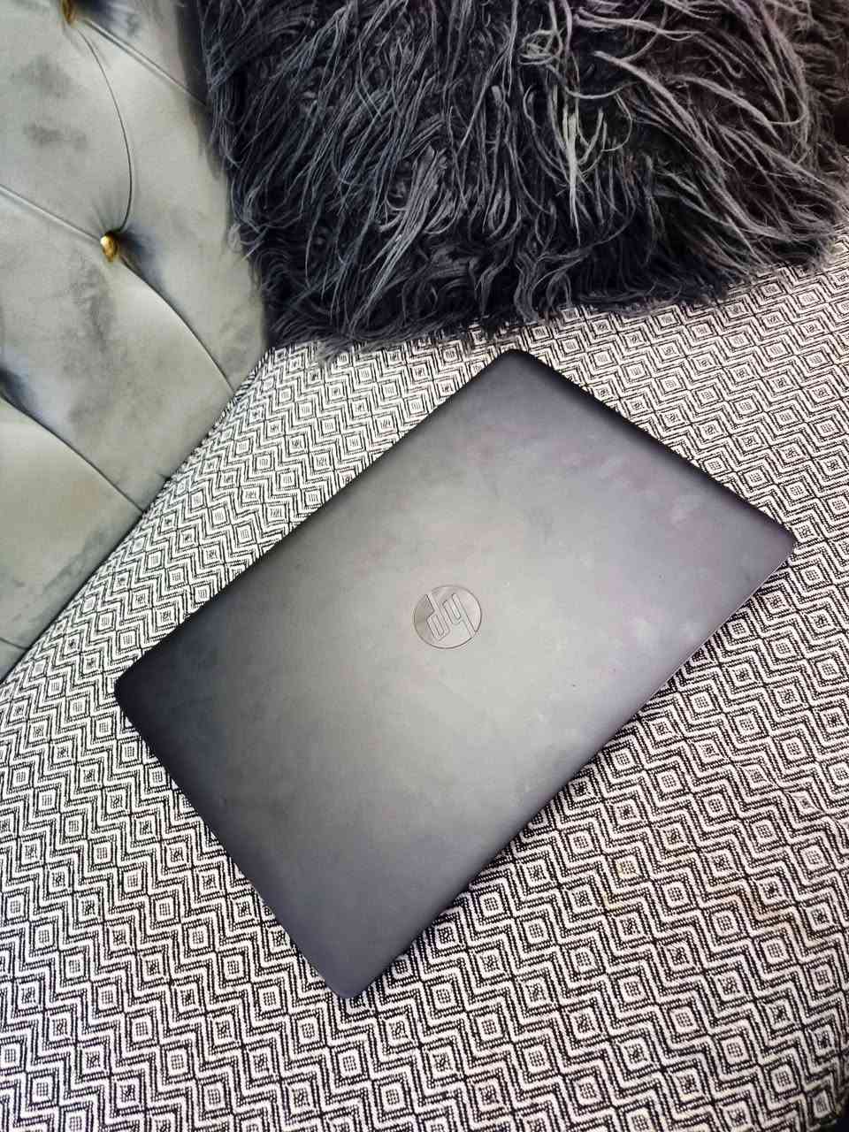 لابتوب hp elitebook 850 G2
بمعالج core i7 الجيل الخامس 
سرعة المعالج 2.6GHz
هارد 256GB ssd
الرام 12GB
حجم الشاشة 15.6
نظام التشغيل windows 10 pro 
السعر 210 الف 
اللابتوب نظافة عالية ومناسب تشغيل برامج التصميم مثل الاوتوكاد وغيرها
للاستفسار ***********
