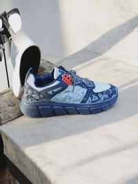 أحذية خفيفة • مقاسات ٤٠-٤٦ • توصيل