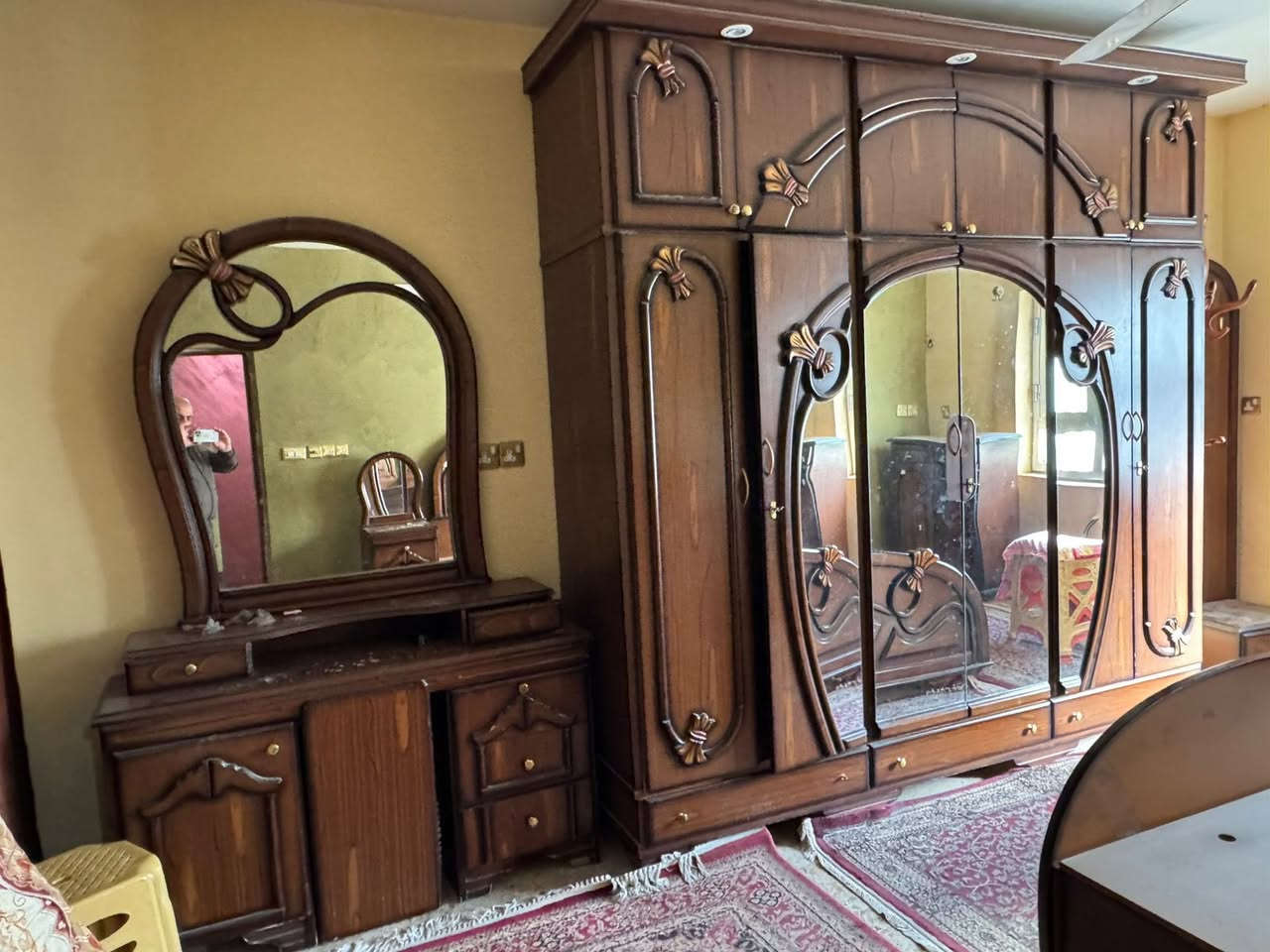 غرفه نوم تتكون من ٩ قطع الكنتور مع ملحق كبير
المكان العامرية


**إذا كنت صاحب هذا الإعلان وتريد حذفه لأي سبب، رجاءا أرسل رسالة إلى الدعم الفني**