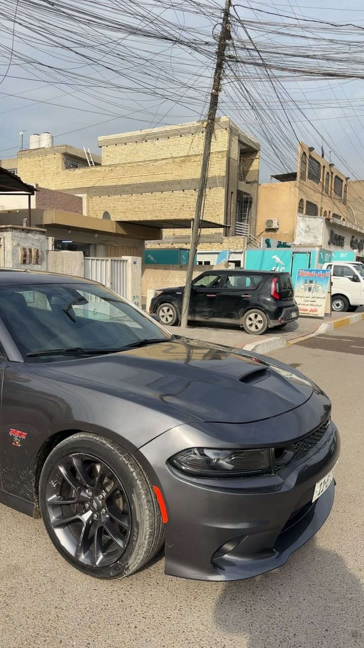 السلام عليكم
جارجر 2023
سكات باك 6400
ماشية 26 الف فقط
رقم بغداد
وارد امريكي (بنيد + جاملغ خلفي) صور الحادث موجودة
ايرباك ستيرن + دشبول
السيارة بلادية على وضع الشركة
مواصفات الجارجر المعروفة
دبات سود
شاشة كبيرة
تشغيل عن بعد
كامرة خلفية
كشن كهرباء
تدفئة + تبريد كشنات
هيتر ستيرن
هيتر مري
شفتات ستيرن
تحكمات 
السعر 245 وبيها مجال بسيط
مكان السيارة بغداد شارع فلسطين
***********
***********
