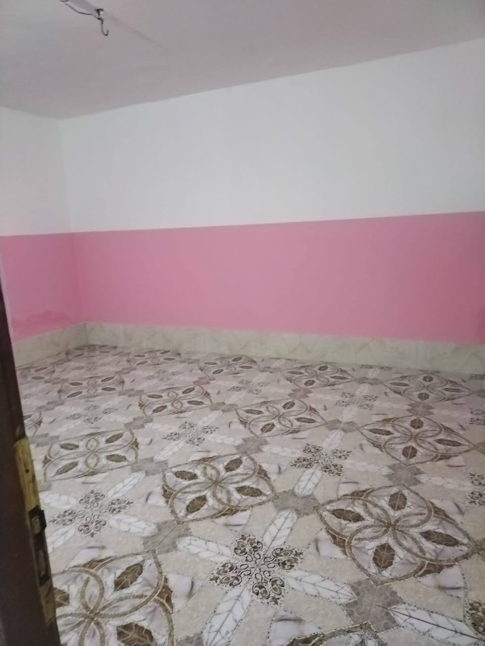 بيت مساحه 110 متر يتكون من غرفه كبيره 5*4 وصاله ومطبخ كبير 5*4  ومنور وصحيات داخليه وخارجيه هيكل وطارمه كبيره البيت إصلاح زراعي معاملته كامله مكان حي العسكري شارع ٨٠ مال النجف مقابل مخبز مهند نهاية البزل السعر 16 وبي مجال بسيط
***********
بيت مساحه 110 متر يتكون من غرفه كبيره 5*4 وصاله ومطبخ كبير 5*4  ومنور وصحيات داخليه وخارجيه هيكل وطارمه كبيره البيت إصلاح زراعي معاملته كامله مكان حي العسكري شارع ٨٠ مال النجف مقابل مخبز مهند نهاية البزل السعر 16 وبي مجال بسيط
