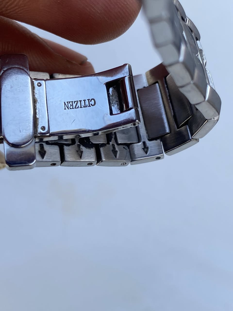 ساعة سيتيزن إيكو درايف (Citizen Eco-Drive) مصنوعة من الفولاذ المقاوم للصدأ وتتميز بقرص أسود مع مؤشرات، وتعمل بتقنية الطاقة الضوئية دون الحاجة لتغيير البطارية
قطر 38
سعر 60 الف يتوفر توصيل


**إذا كنت صاحب هذا الإعلان وتريد حذفه لأي سبب، رجاءا أرسل رسالة إلى الدعم الفني**