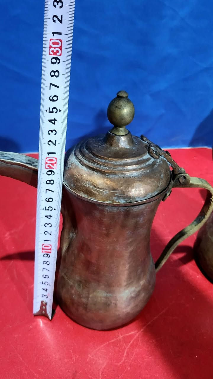 السلام عليكم
دلال بغداديه عدد 2 نحاس قديم جدا بدون ختم ارتفاع 27 سم وزن ثقيل سعرهم 250 الف نهائي مكاني بغداد


**إذا كنت صاحب هذا الإعلان وتريد حذفه لأي سبب، رجاءا أرسل رسالة إلى الدعم الفني**