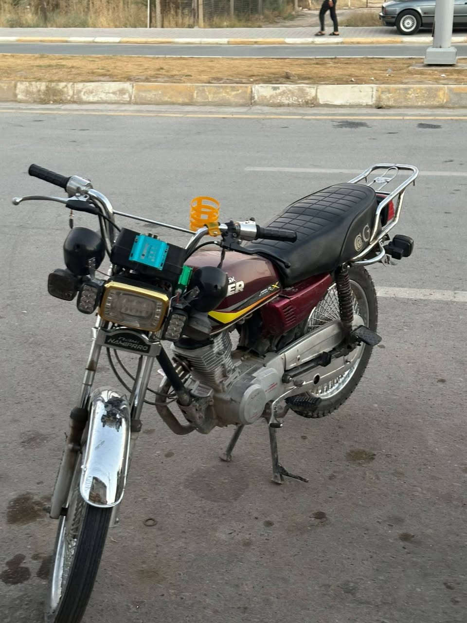 سلام عليكم دراجه نامه برو موديل 20 مفتوحه ولفات فقط كهربائيات كلهه شغاله البك لايت اشاير بيها ضعف دراجه شلعه ومعدل  دراجه ماناقص برغي  ويرهم مراوس شعندك نزل حته حربي السعر.400 وبيه مجال رقم مابي بس واتساب ***********
