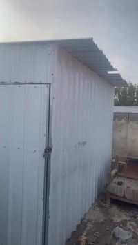 للبيع سعر 100 07737647869