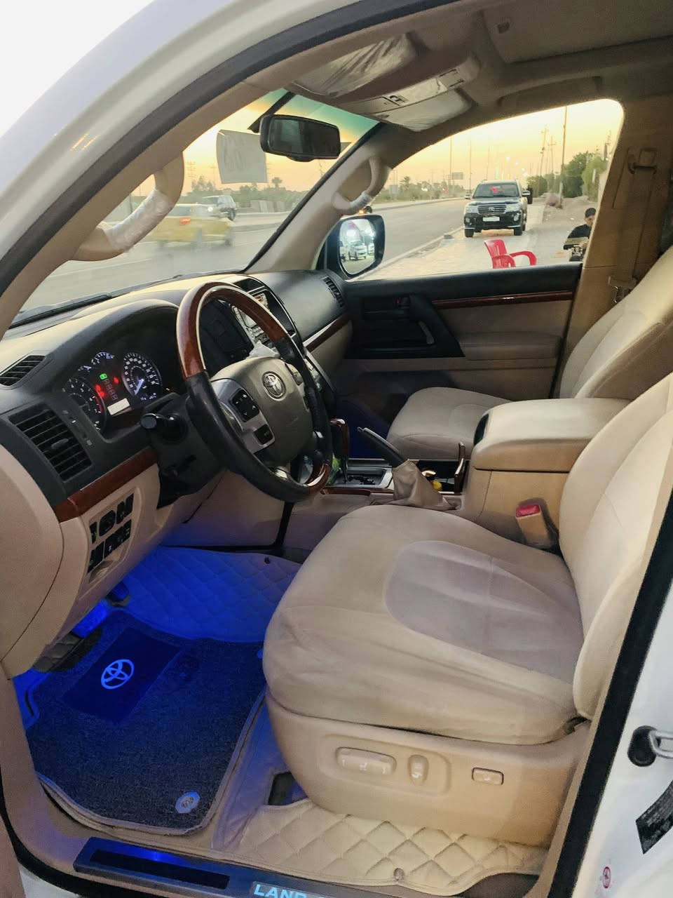 الاندكروز
الاندكروز 2013 بريم اصل مكفوله كفاله عامه من صبغ وتبديل وبارد  تخم تايرات جديد ماشيه 200الف حقيقي @رقم بغداد دولي بسمي تحويل مباشر المكان الدوانيه الحمزه الشرقي السعر 385 الاستفسار ***********
