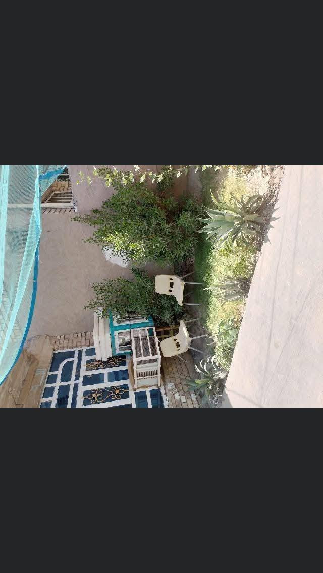 دار سكن للبيع مساحته 128م (6* 21)م طابق واحد يحتوي على صاله ومطبخ وصحيات وغرفة نوم وحولي ومنور الارضيه بورسلين والدار له مدخلين وكراج سياره بناء طابوق 🧱
دار سكن للبيع مساحته 128م (6* 21)م طابق واحد
 يحتوي على صاله ومطبخ وصحيات وغرفة نوم وحولي ومنور الارضيه بورسلين والدار له مدخلين وكراج سياره بناء طابوق 🧱 
العنوان: بغداد- أبو غريب - خرنابات - مقابل مجمع الزيتون السكني 
السعر / 100 مليون وبيه مجال 
للأستفسار أكثر يرجى الأتصال على الارقام التاليه
***********
***********
مكتب الديار للوساطه العقارية بأدارة (أبو عمر الزوبعي)
عمولة المكتب 1 ٪
