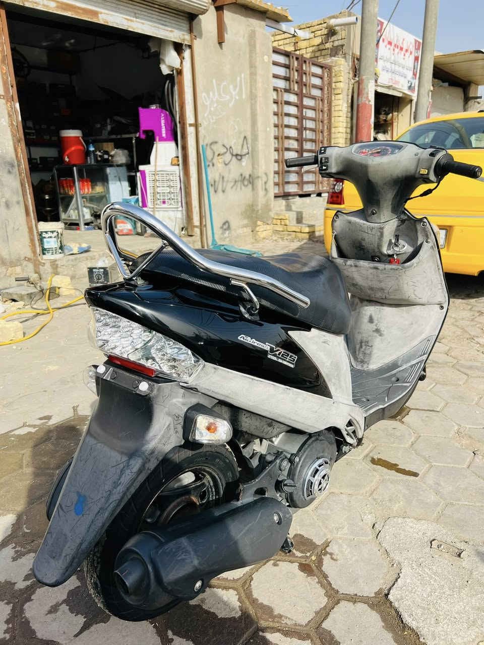 السلام عليكم للبيع ادرس قديم كفاالة عامة كهربائيات مكينه كله عل البلاد دراجه خير من الله شراي اتصل وبيك خير وتدلل ***********
