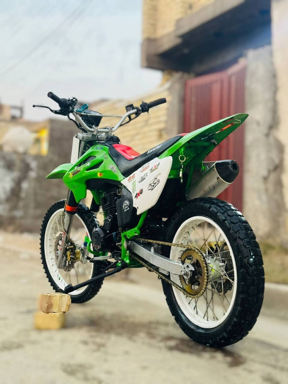 قفاز كايور 2020للبيع دراجة شلعة فولل سلف هندر شغال السعر 850بيهة مجال بسيط 
*********** واتساب فقط
*********** خط فقط
