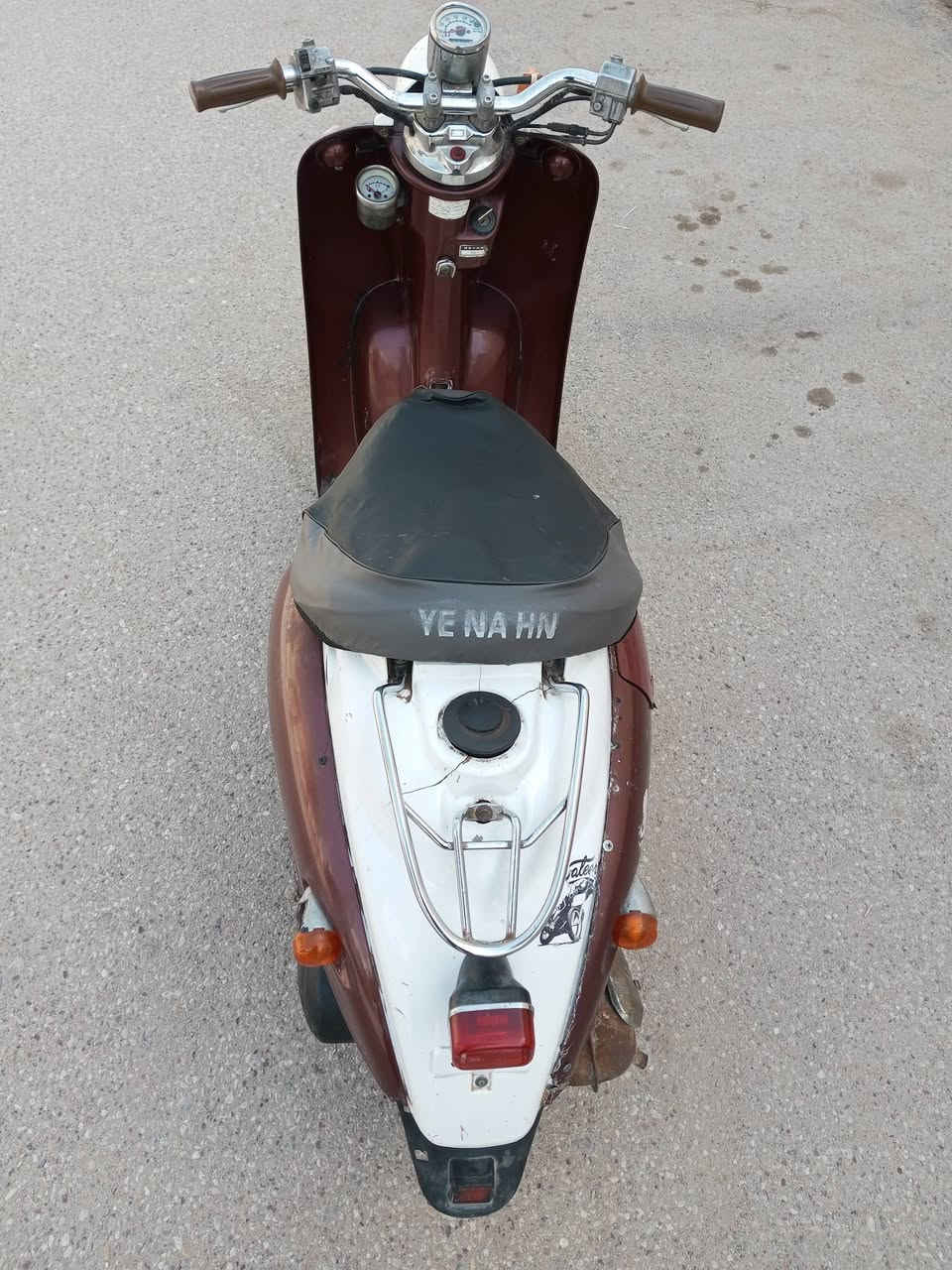 للبيع كهربائيات لايت هورن اشاير  مكاني الصالحيه ***********
