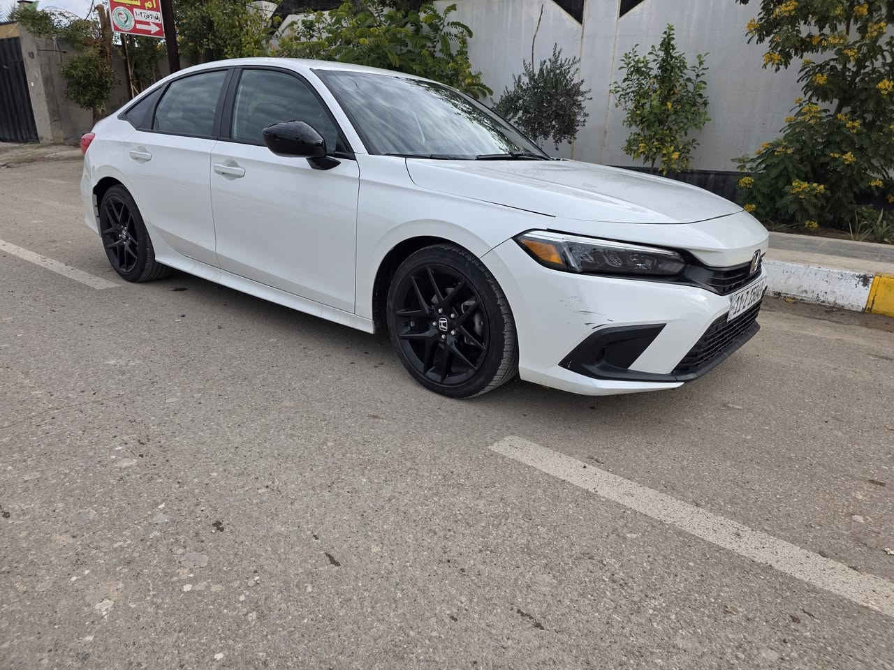 السلام عليكم سياره هوندا سيفنك للبيع رقم بغداد موديل ٢٠٢٣ سياره باسمنه ماشيه ٣٩  تحويل ثاني يوم مكينه ٢٠٠٠سياره بصمه تحكم ويل كب شاشه كامره خلفيه ضرر صبغ بنيد وجاملغ بدون شاصي.  السعر ١٤٥
رقمي ***********
العنوان بعقوبه تحرير
