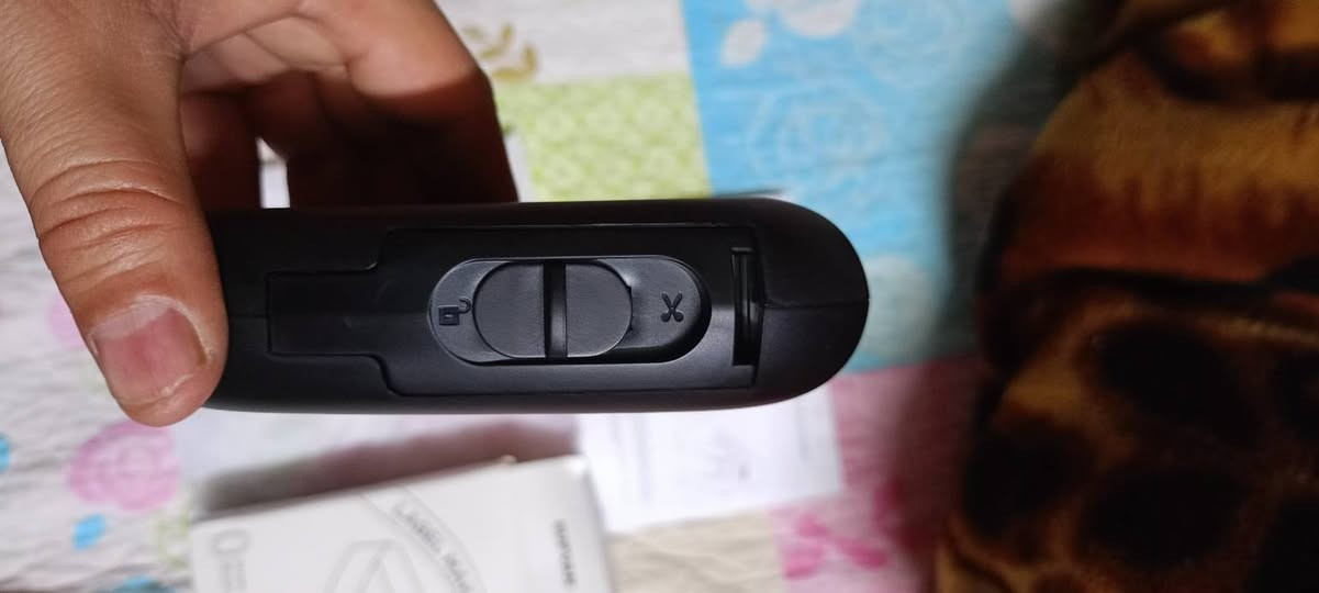 طابعة ملصقات شكل رفيعه محمولة باليد تعمل بالبلوتوث لتنظيم المنزل والمكتب وiOS واندرويد صغيرة بدون حبر قابلة لاعادة الشحن بمنفذ USB وياها رولات  عدد 6  سعر 20
بغداد حي عامل  واتساب
***********
