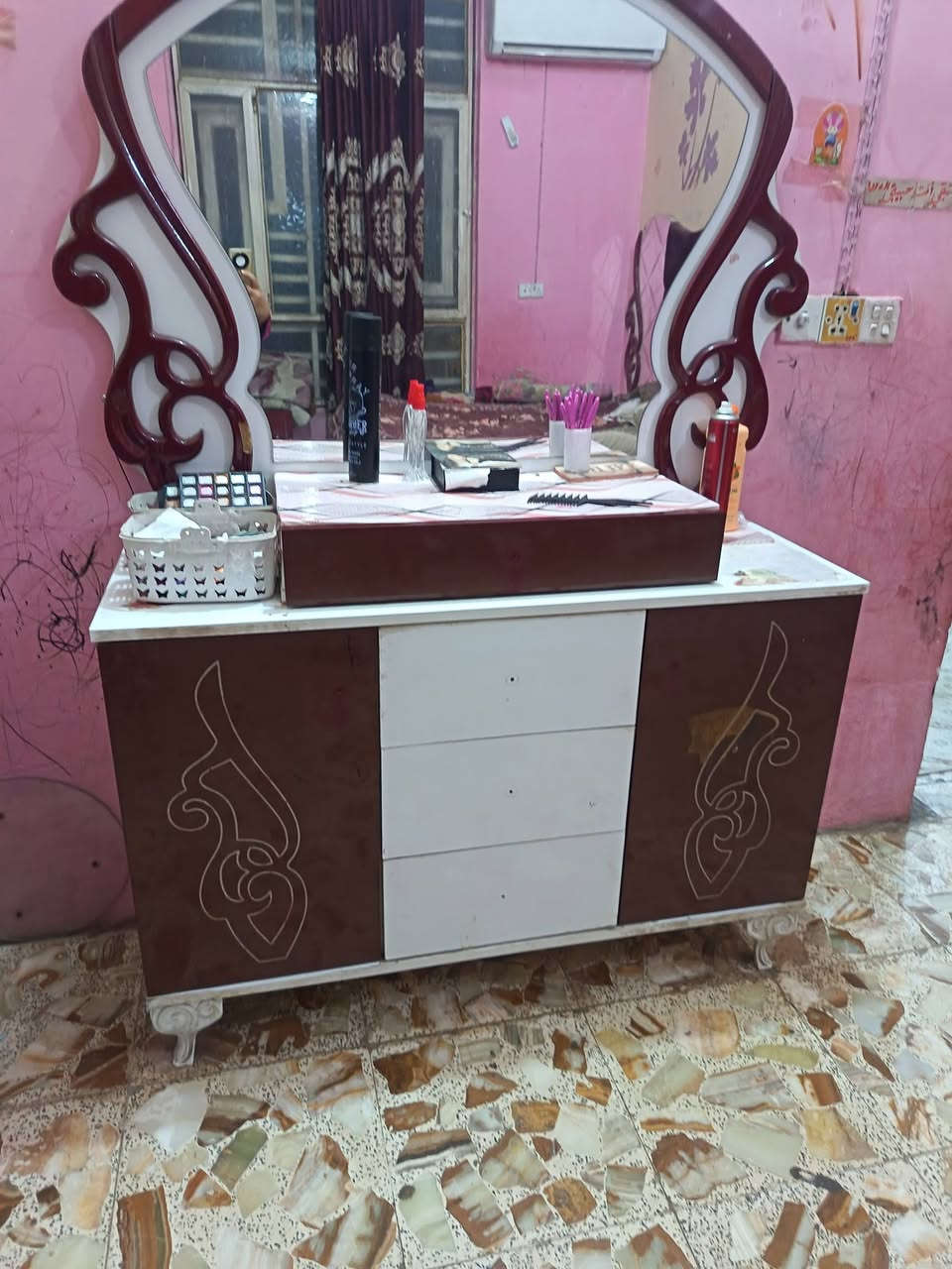 غرفه تركي للبيع للمعلومات اتصل***********
