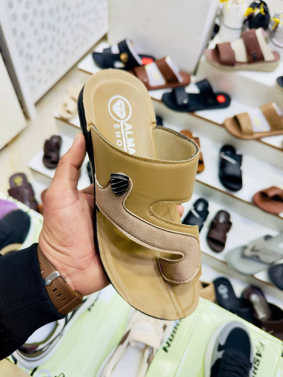 شحاطة تركي طبي درجة اولى.. 

الرجالي سعر الدرزن 32 الف. 
قياس 40 الى 45... 

شبابي سعر الدرزن 29 الف. 
قياس 36 الى 39...

طفل سعر الدرزن 27 الف. 
قياس 24 الى 29..
🚛يوجد توصيل لجميع المحافظات. 
https://t.me/wadq_g99


**إذا كنت صاحب هذا الإعلان وتريد حذفه لأي سبب، رجاءا أرسل رسالة إلى الدعم الفني**