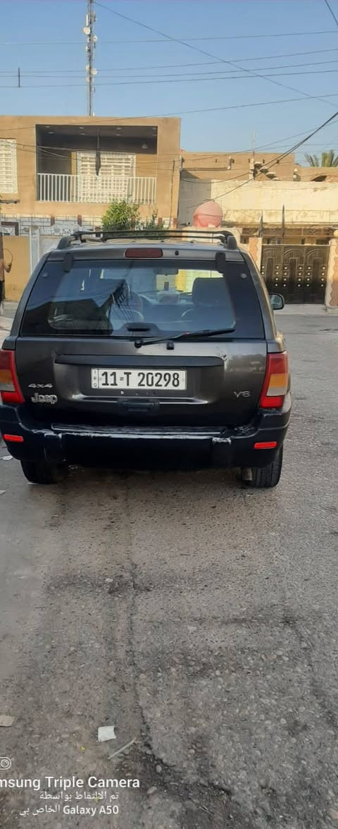 جيب شيروكي 2000 ابسمي تحويل ثاني يوم هزه جديده السيارة جاهزه من كلشي نقص تبريد فقط حدادية جديده (62)ورقة مكان السيارة ميسان رقم بغداد ***********
