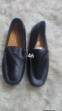 أحذية • مقاسات مخصوصة • منشور بالتعليقات