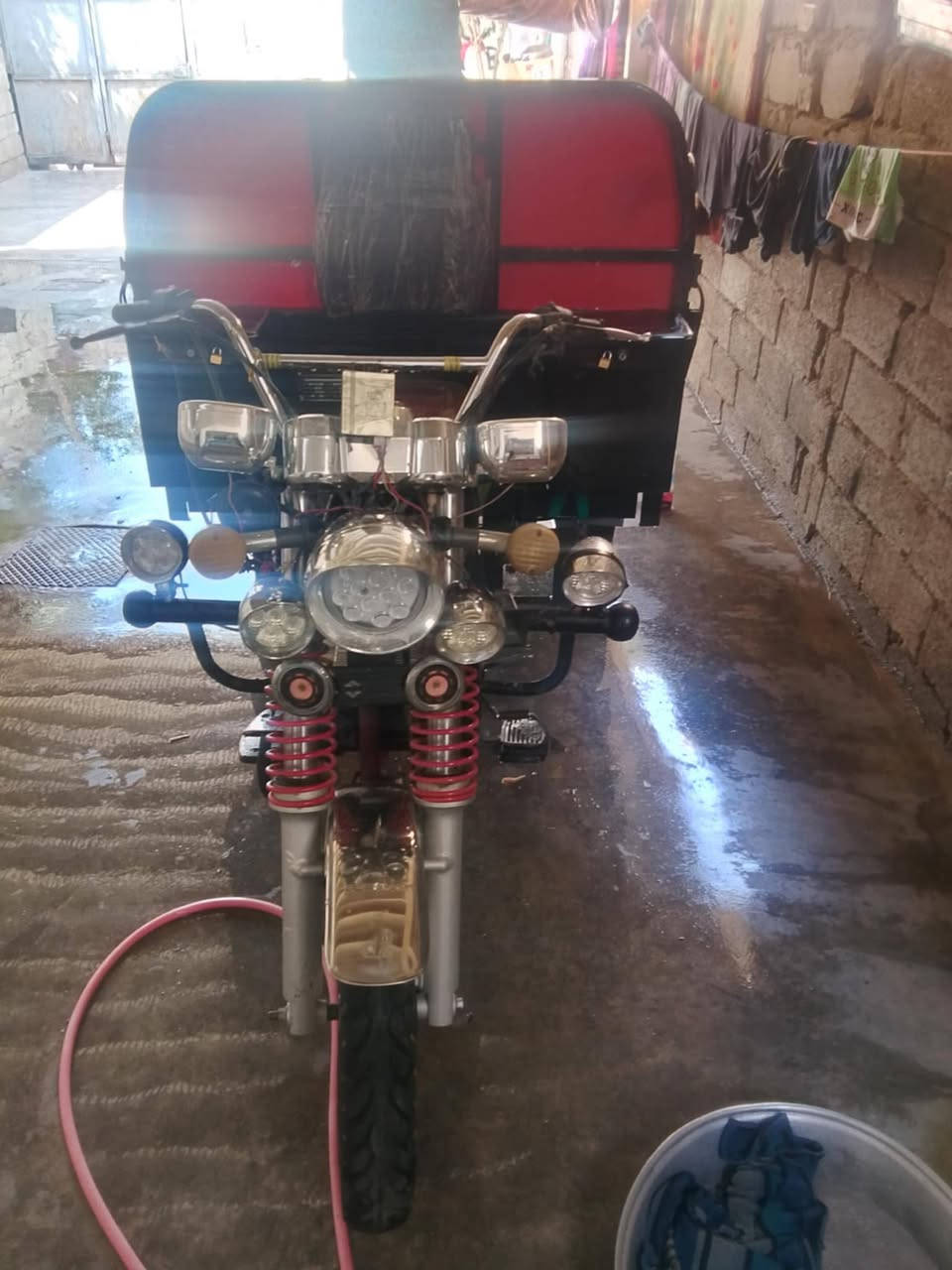 السلام عليكم
شباب ستوته جديد موديل 2023مكينه بيهه مال 2025 
ستوته كفاله عامه جديده مامشتغل بيهه ابد ستوته 
مرقمه سنويه بسمي مكاني بغداد قضاء المحمودية 
سعر المطلوب 2600 وبيهه مجال حك الجيه 
رقم الهاتف ***********
