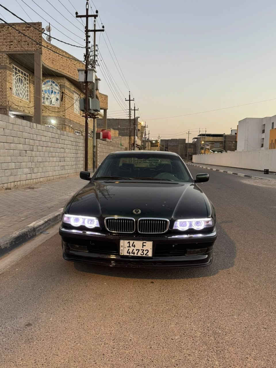 بي ام 740موديل موديل ٩٦ محدثه٢٠٠٠ محرك 8سلندر رقم بصرة انكليزي تحويل ثاني يوم السعر ٧٠ مكان السياره بصرة للاستفسار ***********
