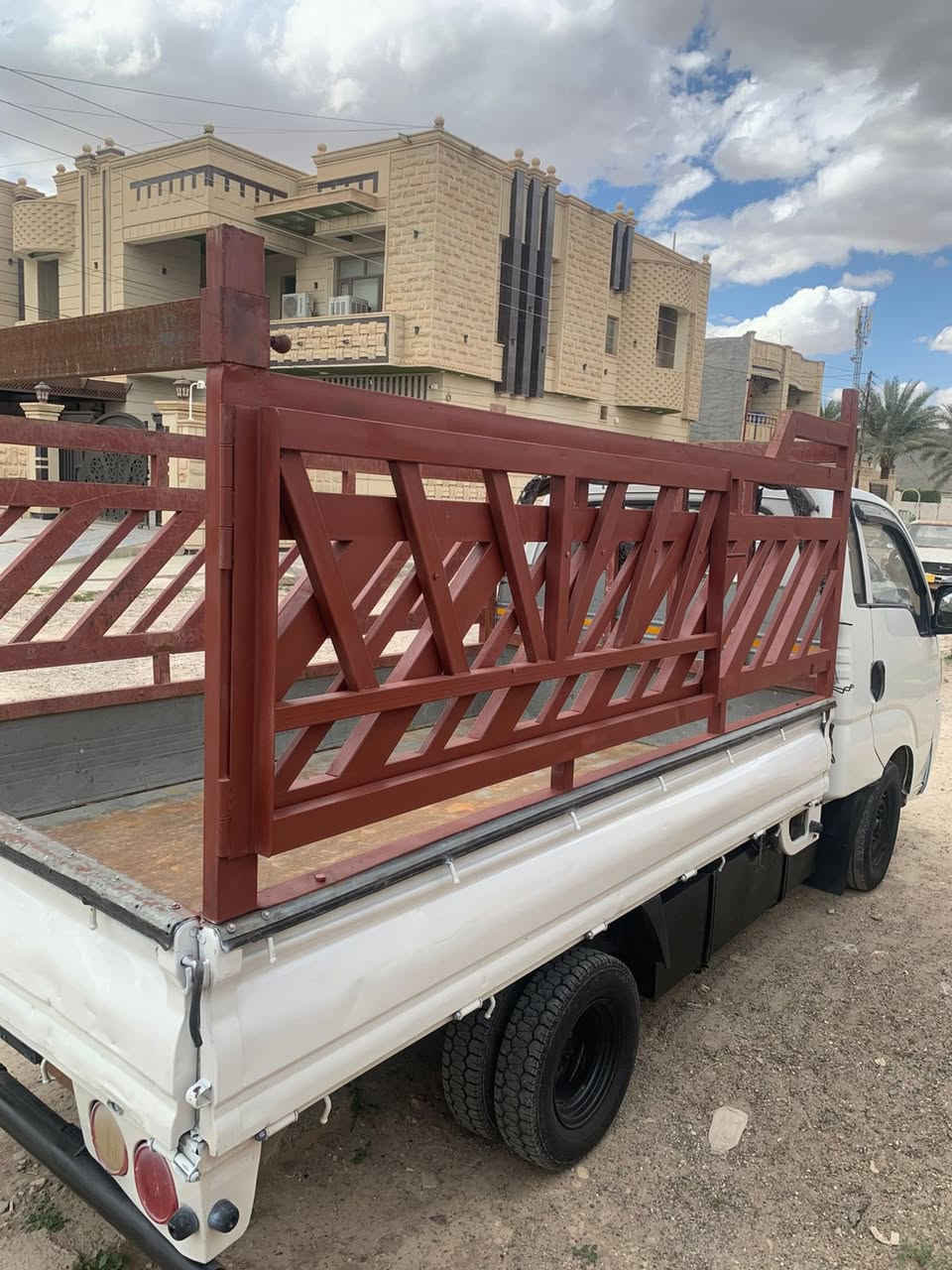 كيا حمل 2019 رقم بغداد الماني مشروع وطني بيها صبغ بابين والكصه حگ شبر على طولها كير ومحرك شرط السعر105$ وبيها مجال او مراوس حسب القناعة الاتصال بالرقم ***********/تكريت القادسية شارع الگراج
