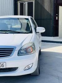 سيارة 4 ركاب • ملتزم بالوقت