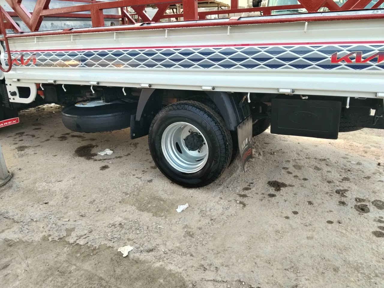 للبيع كيا فحل 4000موديل 22جاهزه محجر تحويره 14ستد 27مكفوله كفاله عامه رقم قادسيه مكاني بابل للاتصال ***********
