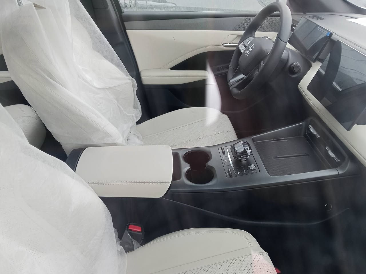 بیوای دی چین پڵەس مۆدێل 2025سفر کیلۆمتر ،ویل ڕەش ناوکرێمی بەشەرتی سۆنەر شوخت،چاڵ،بۆیاخ تەنک  بەشەرت ، ژمارەکاتی 3مانگ بۆت هەیە ڕەقەمی نەکەیت  ***********
