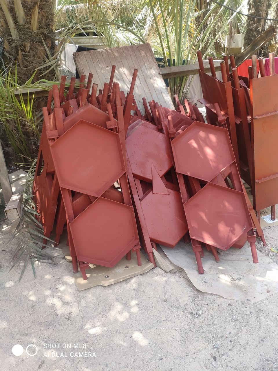 قوالب شتايكر  سداسي جديده ملون للبيع البصره *********** بي واتساب العدد 27.       السعر  30 الف.  شرط النظافه
