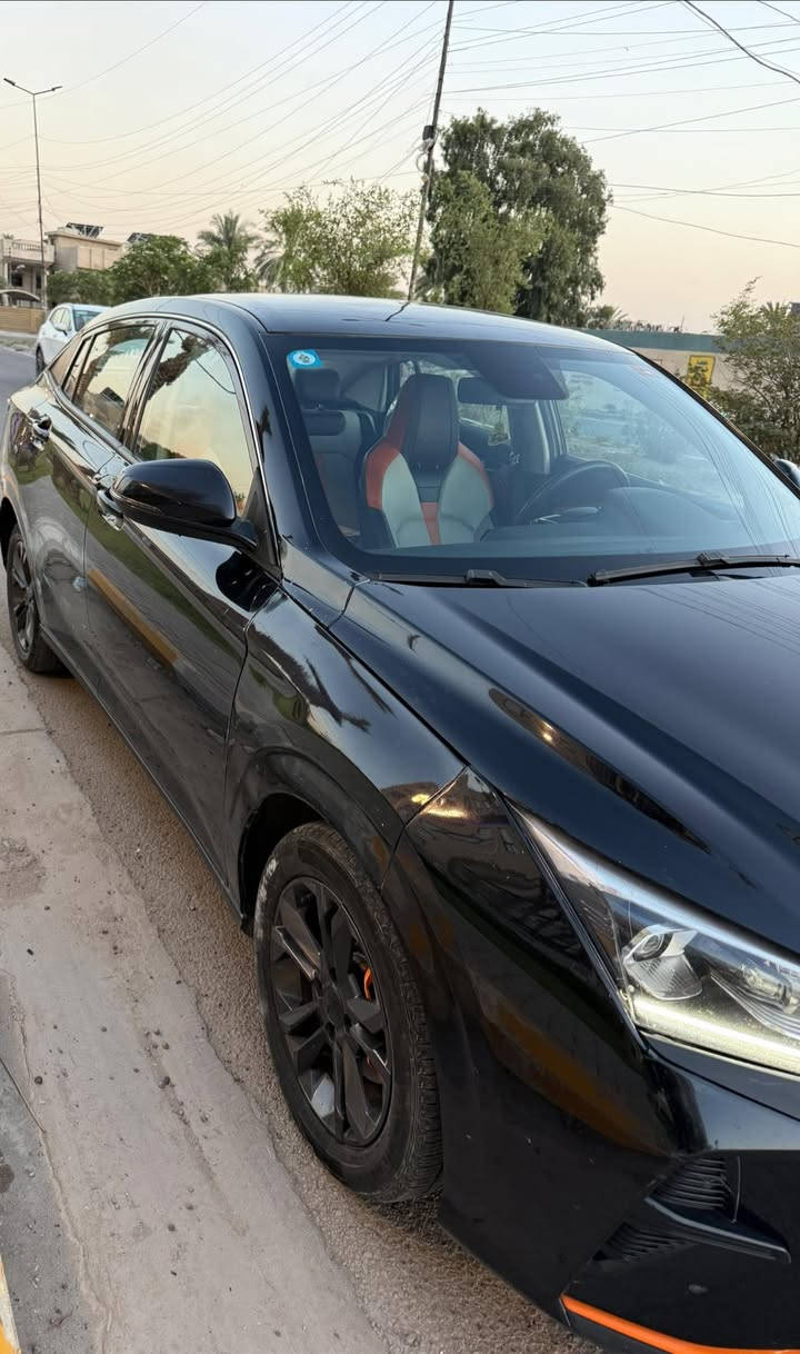 السلام عليكم 

دونك فينك شاين  A30

95$

***********
