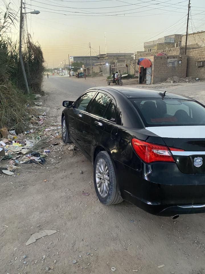 C200
ادوات ادوات ادوات 
سيارة بدون كصة 2013 
متوئمة  رقم بغداد الماني 
مكاني البصرة 
***********
