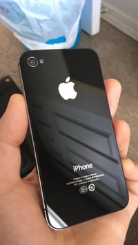 ايفون 4s • ١٦ جيجا • حي الجهاد