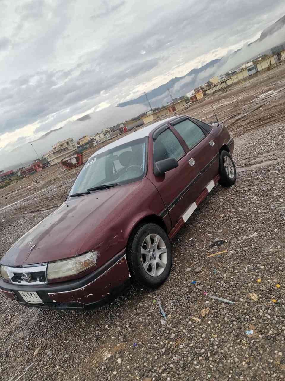 ئەم ئۆبلە بۆ فرۆشتن.   حلوجە. مەکینە. 18مۆدیل 92.   سلاید.  لئدراوی نیە.       جوار. تایەی لۆکئ لەزئرە. گئر. مەکینە.   بەشەرت.    تندو تۆلە.  15مەحامەلە.   ***********
