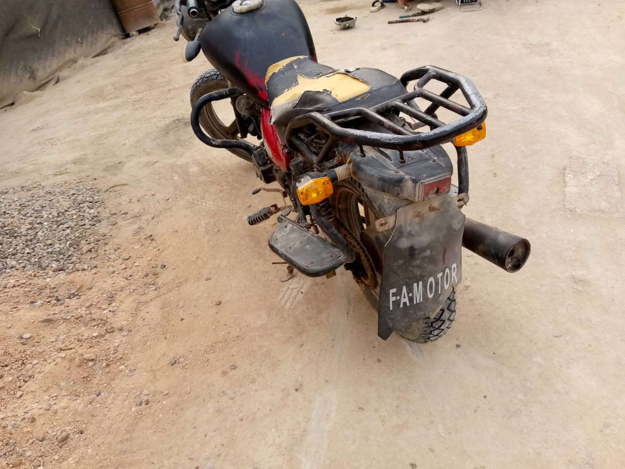 سلام عليكم دراجه هوشه محرك ديون نفخ يخبل بس هدرهى مكسور تشتغل سلف عوزه بس باتري ضفيره كامله المكان كربلاء البراهميه السعر ٢٠٠ وبها مجال لريده يراسلني خاص واني بخدمته


**إذا كنت صاحب هذا الإعلان وتريد حذفه لأي سبب، رجاءا أرسل رسالة إلى الدعم الفني**