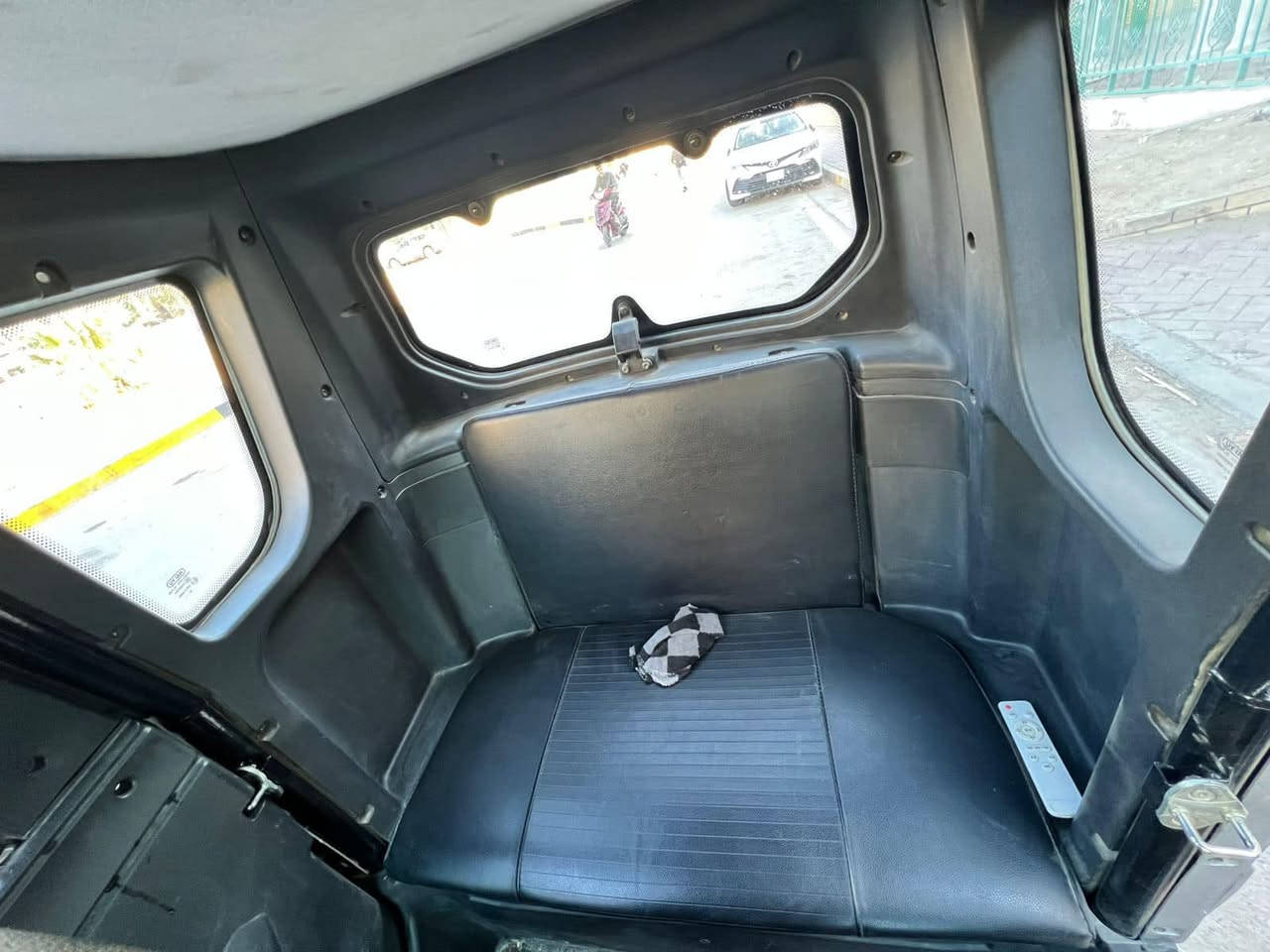 ً

السلام عليكم..دراجه ثلاثيه..كهربائيه..  استيراد  خاص السرعه k.80... موديل

.2025. عدد البطاريات .6..الحجم العملاق... .55 امبير...72 فولت.. تقطع مسافه بل شحنه الواحده K.80 ...الدراجات مواصفات حلوه. تخدم كل الفئات ..جام كهربائي ..كشن متحرك..مسجل اوكس بلوتوث...   كامره رجوع ال خلف  شاشه تاب  وبيها تبريد فان.+ تدفئه ..اوتماتك .R._D_N

ما سحات...أماميه..الدراجه تحمل من شخصين ..إلي 3

أشخاص... كهربائيات كله شغاله..اشاره..دبل اشاره..لايت عالي ناصي هورن..سكن..سطاب لايت..شاحنه ذكيه تدعم الشحن السريع والأيقاف الذاتي عند امتلاء البطاريات... وضايفلهاً بصمات إضافيه ويايها وجبت الها مري  صفح حتياط 

اي استفسار اتصال

***********

مكاني بغداد تنفع للمعوقين
