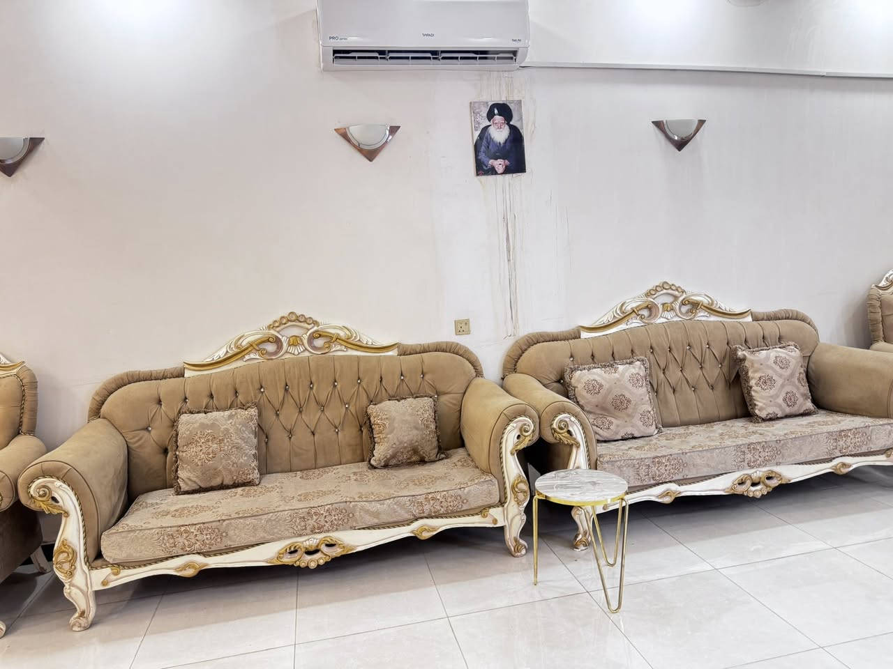 تخم زان مصري 10مقاعد نظافه 80‎%‎ 
السعر 450مستعجل على لبيعه 
***********
