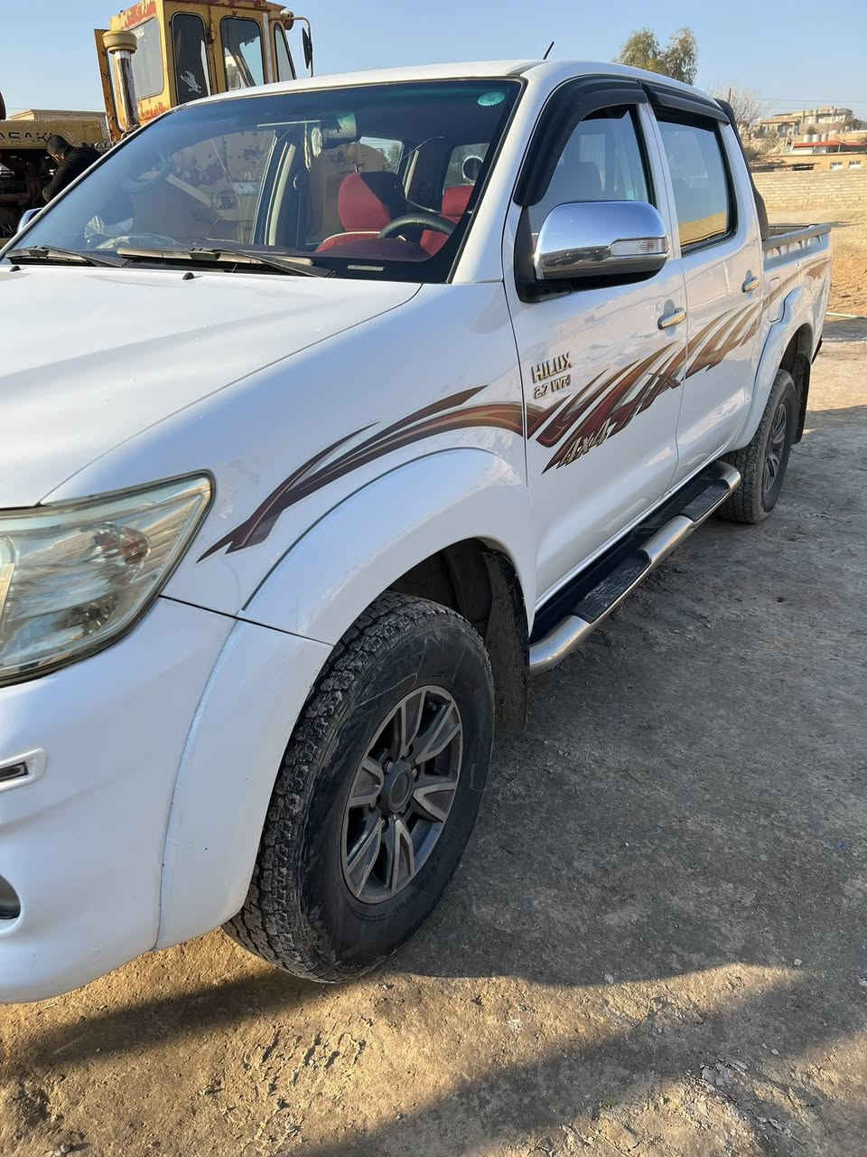 للبيع سياره بيكم دبل اكسن شركه سيد نهرو موديل ٢٠١٤سياره بسمي رقمها أربيل محرك شرط بيها قطعتين صبخ الرقم والسنويه جديد لل٢٠٣٠ بيها كابون سعرها ٢١٣$ مكان الموصل ناحيه زمار ***********
