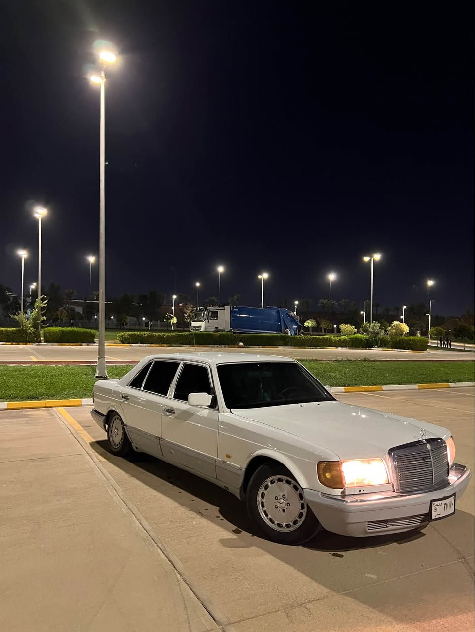 رياسي لارج موديل ١٩٨٦سه نه وي ئه وه لايت گير و مه كينه به طه سه ياره كه له سه ر ساغه عامه لؤ جواني 
سعر ٣٢وه ره قه و مه جاله كي كه م به شه رتي سه نه وي ئه سل ده فرؤشم  *********** أربيل, العراق
