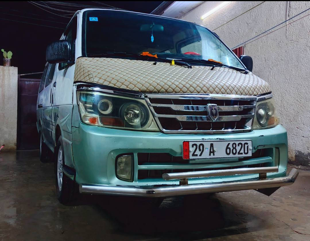 السلام عليكم جنبي 2010
رقم واسط سنوية ال 2028 
مصفرة هيئة وغرامات 
 صدر 85 /100
تخم تاير جديد 
دوشمه ارضيه خشب جديدة اصفاح جدد 
باتري جديد. 
كهربائيات شغاله سستم سماعات كامل ودمام 
 عنوان بغداد ناحية الوحده قرب مجمع بسمايا 
***********
