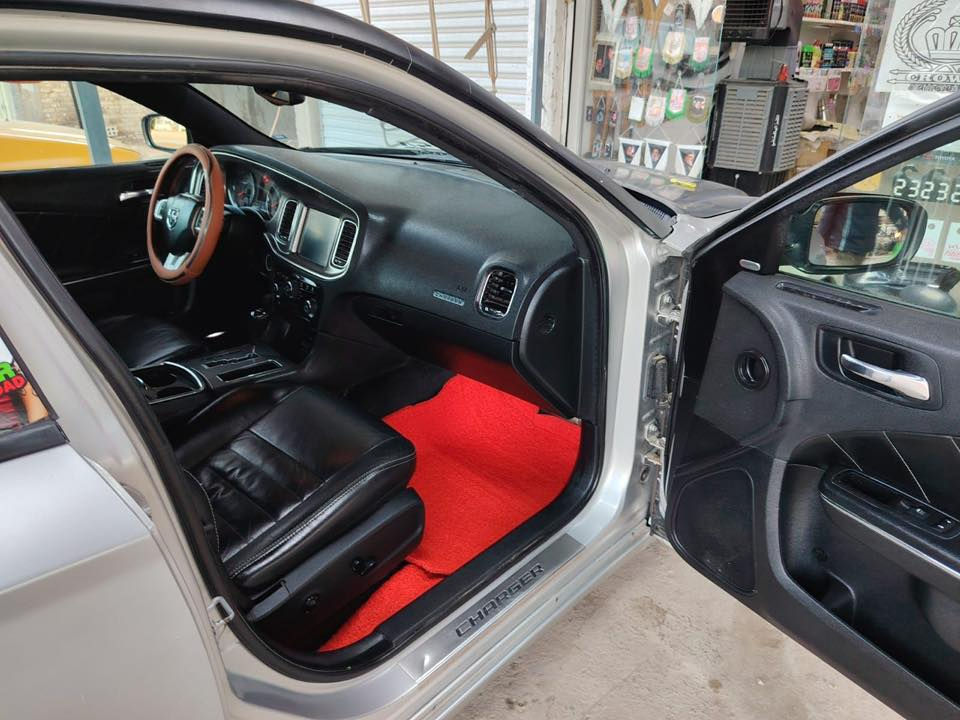 لسلام عليكم ادوات ادوات(جارجر٢٠١٤) V8 سيارة جاهزة من كلشي كير مكينة جديدة حدادية كلشي شرط كصة جنطة 

‭٠٧٧٣ ١٦٠ ٢٢٨٤‬اي استفسار اتصل وبخدمتك
السعر ٥٨
