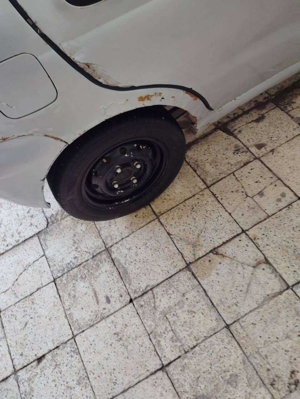 السلام عليكم للبيع فقط بيع مستعجل 
كيو كيو رقم بابل بسمي مديل
12السياره حلوه مال جناي كير عادي 
السعر 20قفل قفل قفل لاعاملك ولا تعاملني 
بيع مستعجل 
رقم ***********
المو شراي لا يضل يسولف 
مكاني بابل الحمزه الغربي 
للعلم مكينته بيه ضعف قليل
