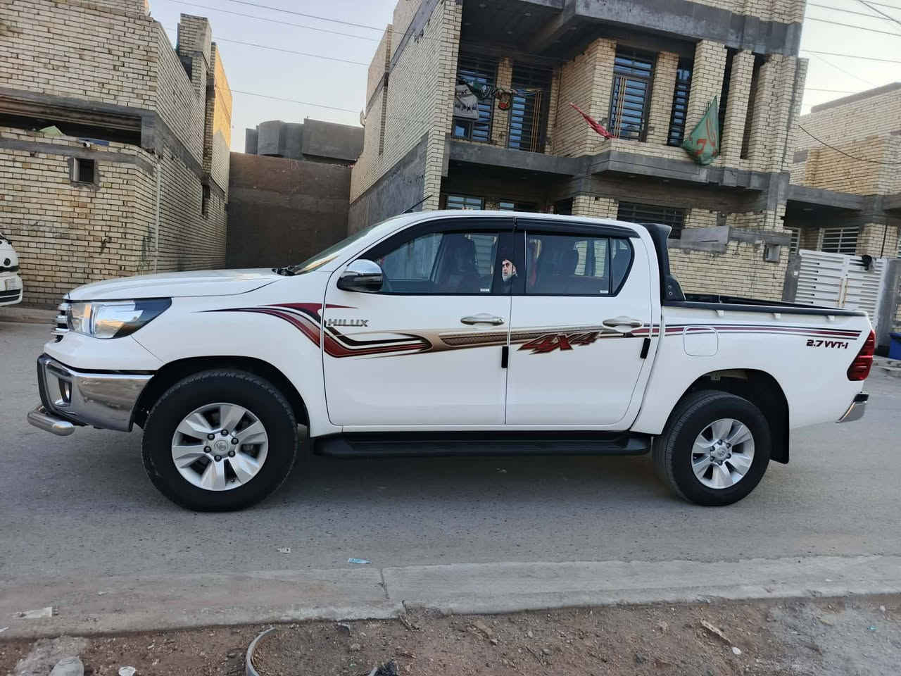 سلام عليكم بيكم هايلوكس 2020
مكفولة كفاله عامه   سعر 285
سيد نهرو مذهبه علامه ويدات 
بصمه بلادي + كامره خلفيه
حساسات خلفيه رقم اربيل
كير اوتو وقود بانزين 
تبريد قطعتين 
هوك خلفي امامي 
سكن بغداد ستفسار ***********,,***********
