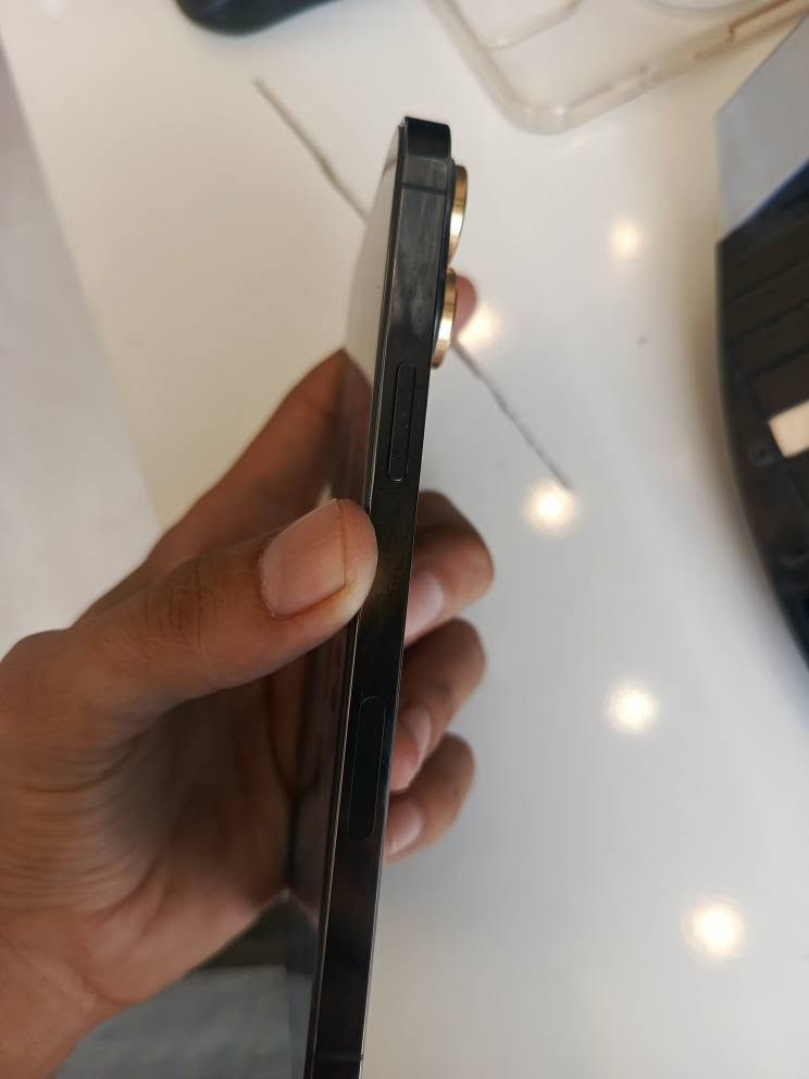 سلام عليكم ايفون 13 برو ماكس ذاكره 256 بطاريه 83 جهاز بلادي لا مرفوع ولا مفتوح بسعر مناسب ب665 الف للاتصال *********** بعقوبة, ديالى
