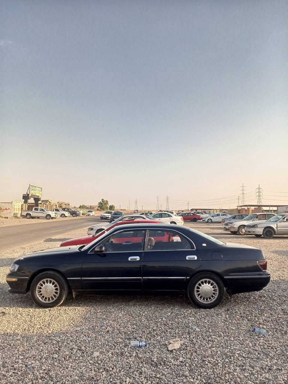 سلام عليكم بطه موديل 1994 رقم نينوى دولي سنويه جديده ل 2030 شرط تحويل وكاله سياره كير ومحرك شرط طخم تأير صدر مامي خلفي جديد بدون ضرر سياره جاهزه تبريد تدفئه مابيه اي نقص لبيع السعر 42 بيه مجال قليلل الشراي يتصل على الرقم ***********
