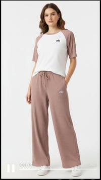 تراك كريشة..مقطع... شغل مرتب  سعر الدرزن 62 الف..  فري سايز للحجز والا...