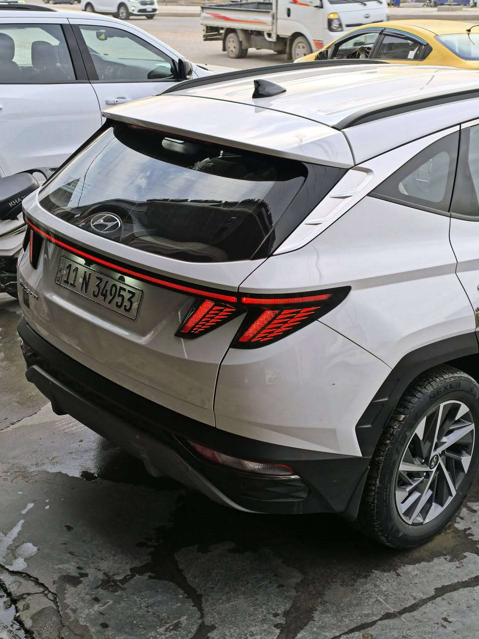 للبيع هيونداي توسان 2024
خليجية كفالة عامة 
رقم بغداد دولي
------------------------------
 * المواصفات * 🏅🥇
بصمة دخول ذكي تشغيل عن بعد 
رادار تحديد مسار مثبت سرعه 
كشنات كهرباء - مخمل
شاشة تدعم اندرويد أوت - أبل كار بلي 
شاشة عداد دجتل 
شاحن لاسلكي للهواتف 
تبريد قطعتين 
حساسات - كاميرا خلفية 
اشاير مري - تحذير النقطة العمياء 
لايت LED تفاعلي
مود درايف - اتو هولد
هاند بريك
------------------------------
السعر 💸 💸 (( 210 )) بي مجال 
للاستفسار رقم صاحب السياره 
☎️ - ***********
☎️ - ***********
