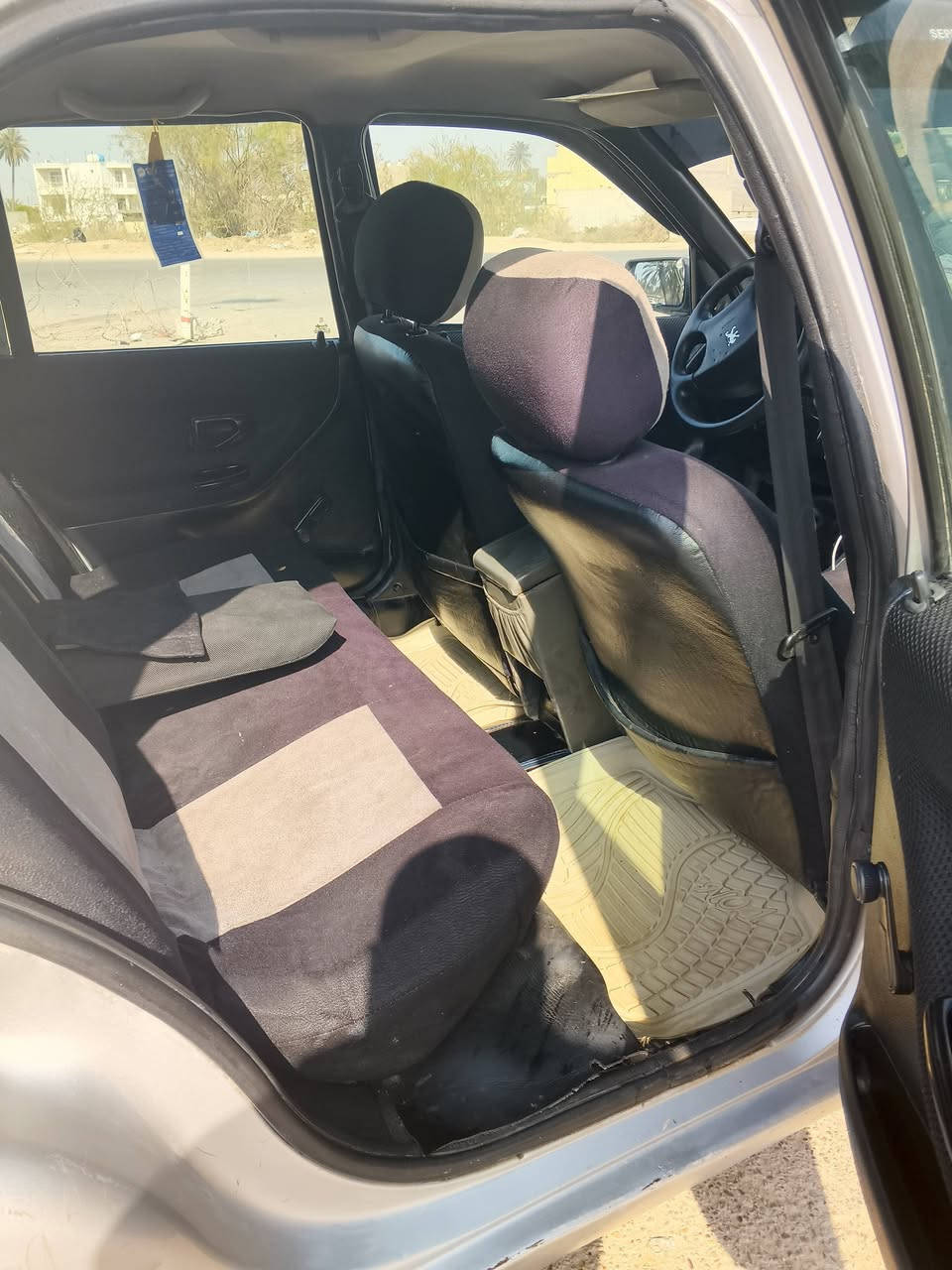 السلام عليكم
للبيع بيهه قطعة وحدة صبغ الجاملغ الخلفي ورة السايق 
جاهزة عدا الدبلات الخلفية
تبريد ويه السويچ 
منظومة زنون
سعرها ٤٥ وبيها مجال حك الجية 
مكانهه بغداد قرب الجزيرة السياحية
***********
