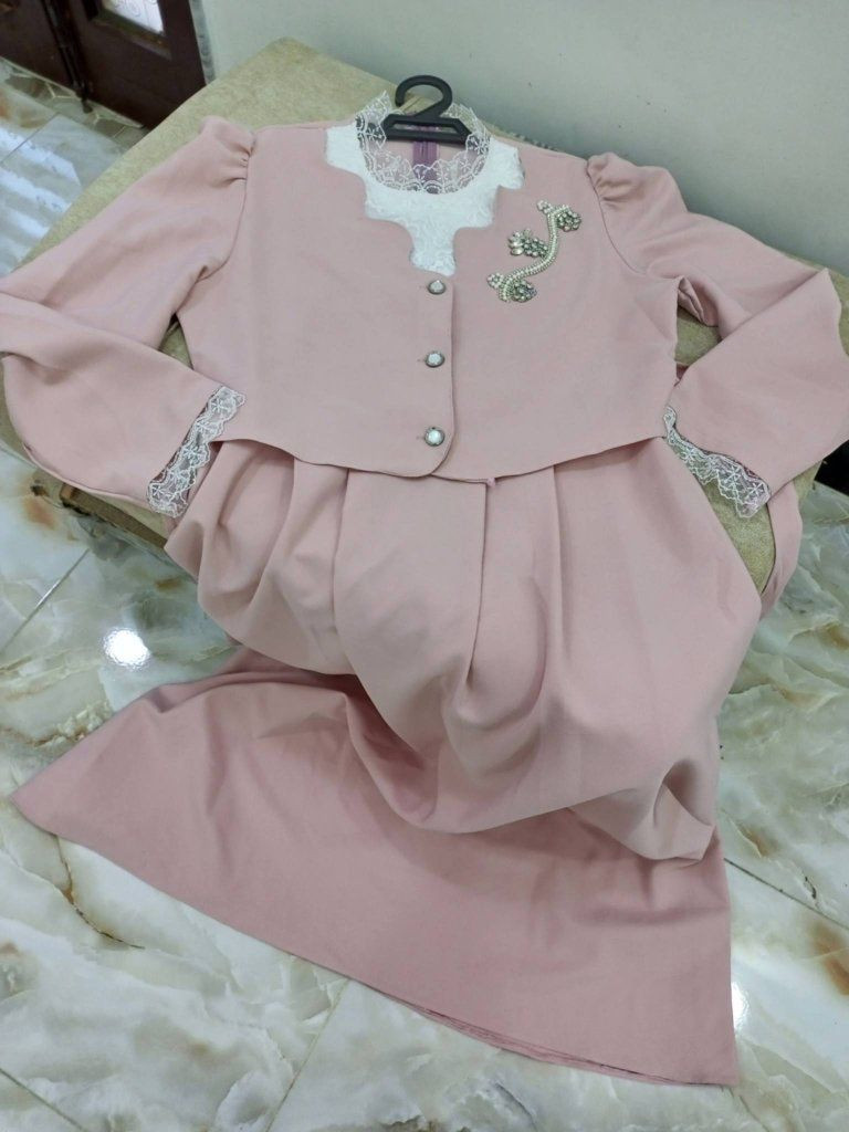 السلام عليكم 
عبي نسائيه للبيع 
متوفر توصيل محافظات 
فساتين هم معاهم


**إذا كنت صاحب هذا الإعلان وتريد حذفه لأي سبب، رجاءا أرسل رسالة إلى الدعم الفني**