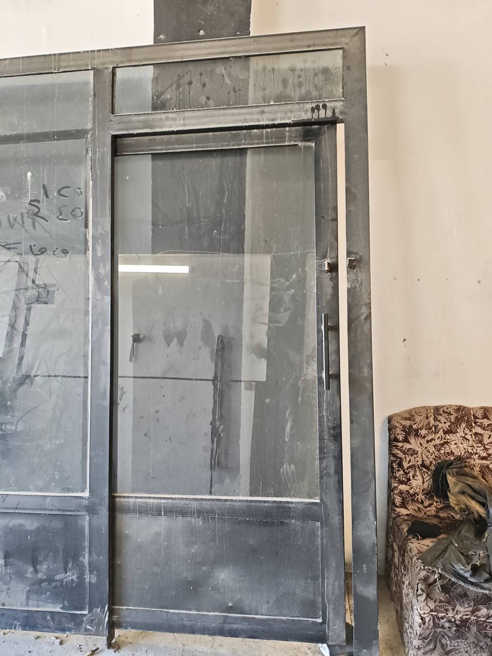 السلام عليكم من رخصت الادمن عندي واجهيه مال محل الطول 4 متر والارتفاع 2 متر ونص حديد  ثقيل جدآ بيه باب اسلايت إني مسويه 750 او ريده 400


**إذا كنت صاحب هذا الإعلان وتريد حذفه لأي سبب، رجاءا أرسل رسالة إلى الدعم الفني**